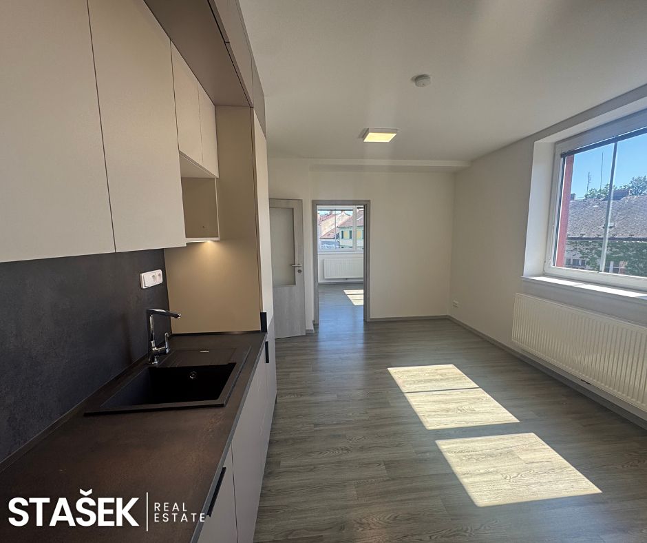 Pronájem bytu 2+kk 39 m² – fotografie 5