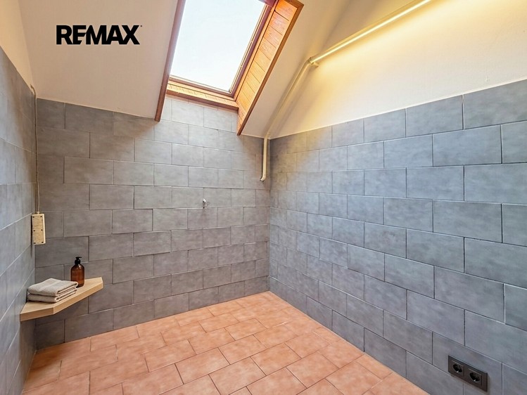 Gewerbefläche zum Kauf, 450 m² (14 von 20)