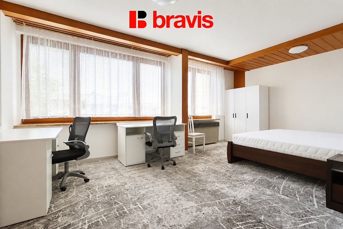 Pronájem bytu pokoje 25 m²