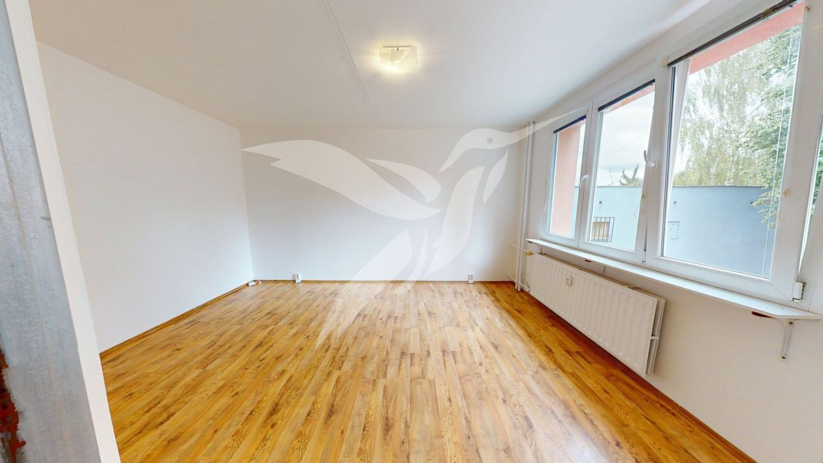 Pronájem bytu 1+1 33 m² – fotografie 3