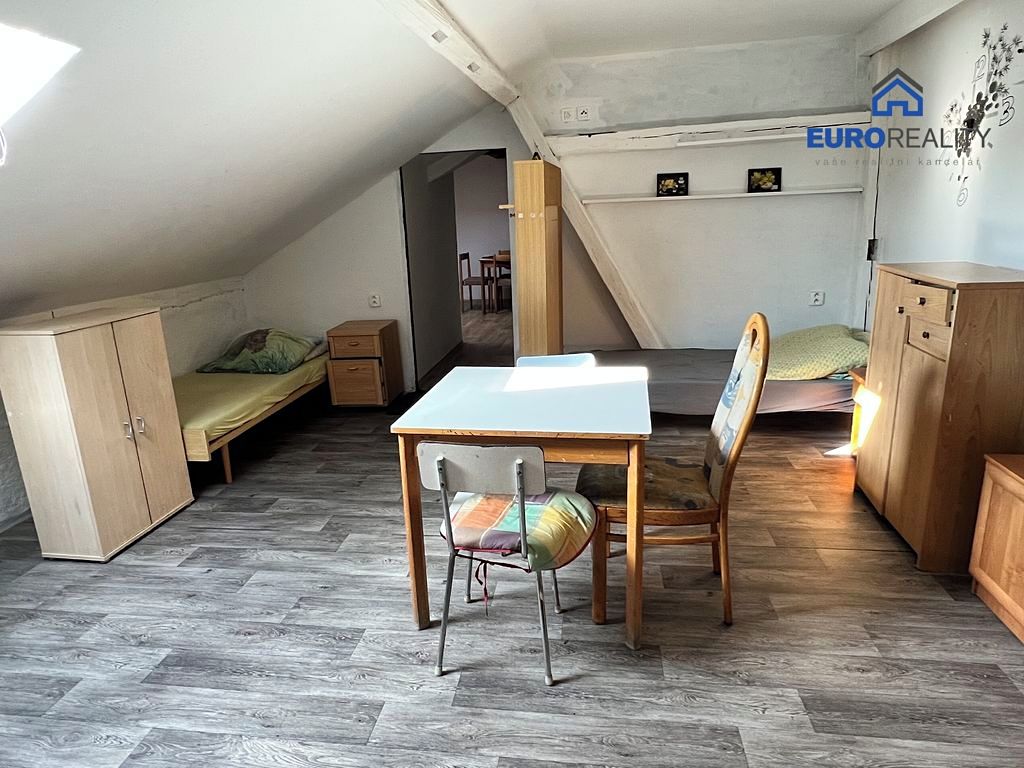 Pronájem bytu 3+1 75 m² – fotografie 4
