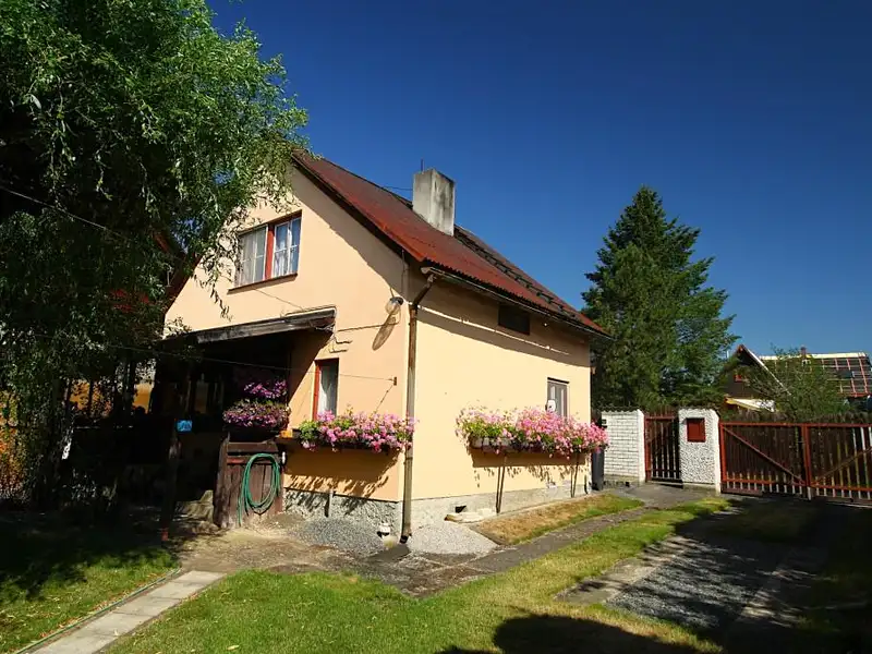 Prodej chaty 100 m², pozemek 896 m², Mokrovraty – náhled fotky 1