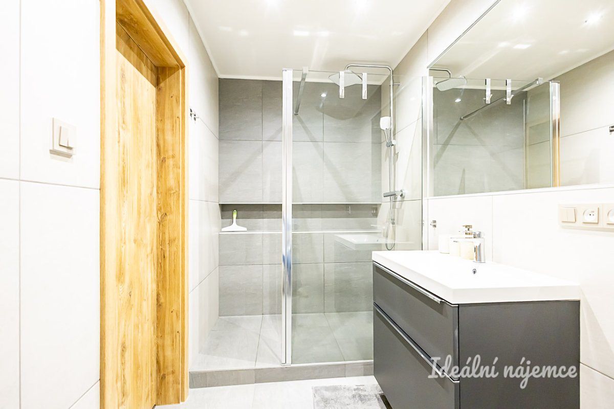 Pronájem bytu 2+kk 56 m² – fotografie 5