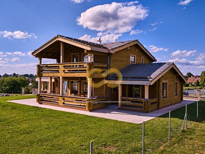 Prodej  rodinného domu 216 m², pozemek 4 149 m²