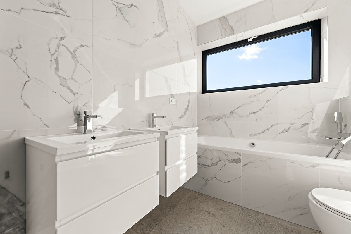 Prodej rodinného domu 183 m², pozemek 492 m² – fotografie 2