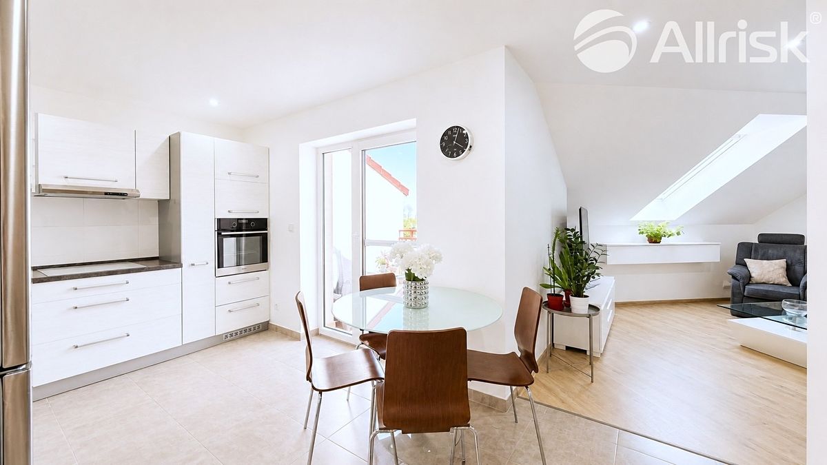 Prodej bytu 3+kk 88 m²