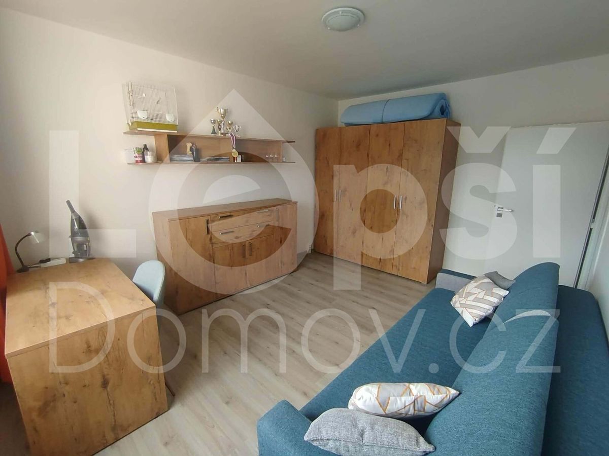 Pronájem bytu 3+1 72 m² – fotografie 4