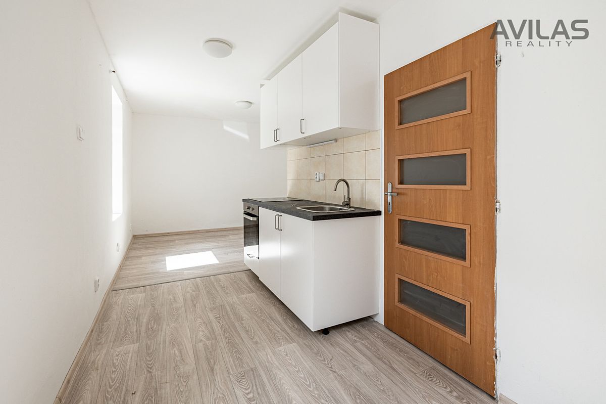 Pronájem bytu 1+kk 27 m²