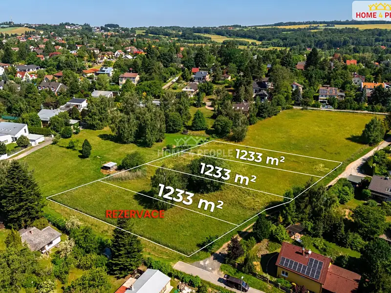 Prodej stavebního pozemku 1233 m², Kamenice – náhled fotky 1