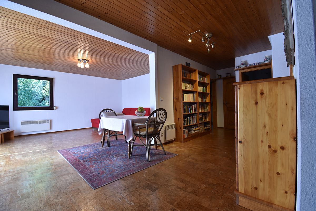 Prodej rodinného domu 150 m², pozemek 1372 m² – fotografie 3