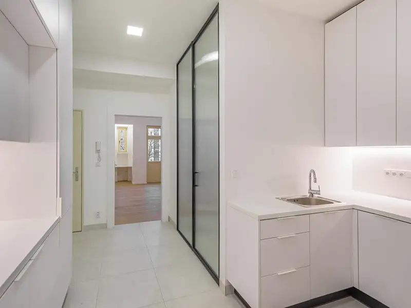 Pronájem bytu 2+1 58 m², Praha – náhled fotky 1