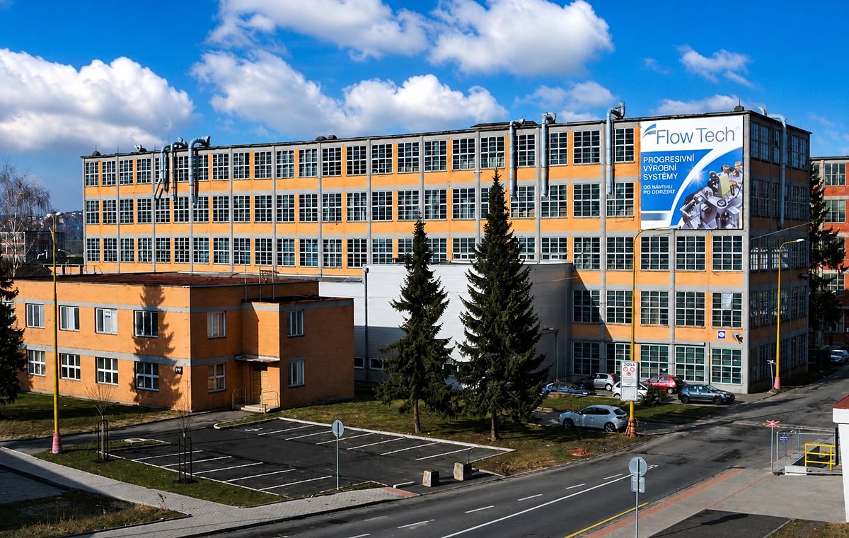 Pronájem obchodního prostoru 150 m² – fotografie 2