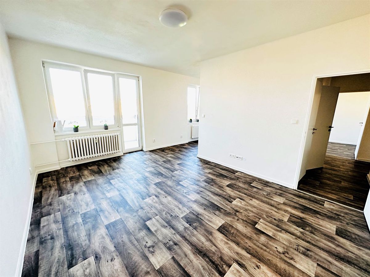 Pronájem bytu 2+kk 50 m² – fotografie 2