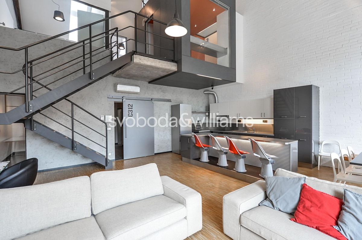 Pronájem bytu 3+kk 146 m²