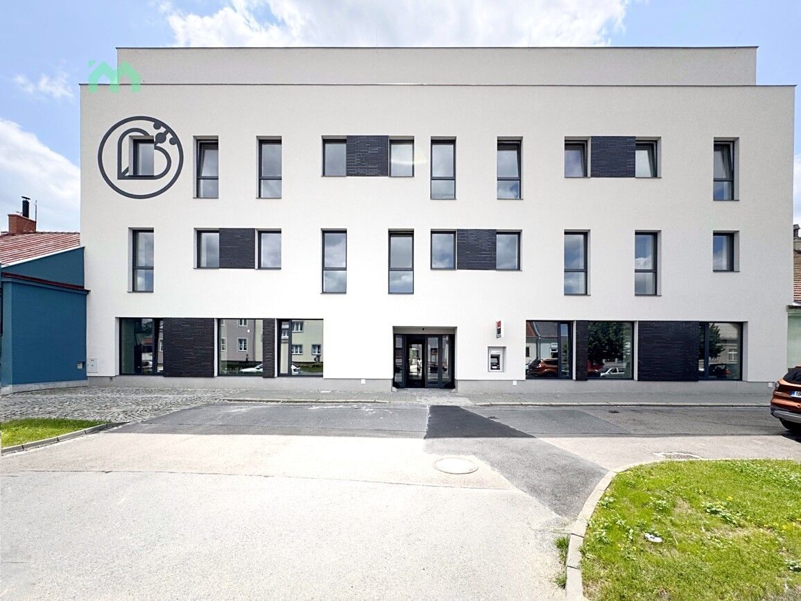 Pronájem obchodního prostoru 129 m² – fotografie 2