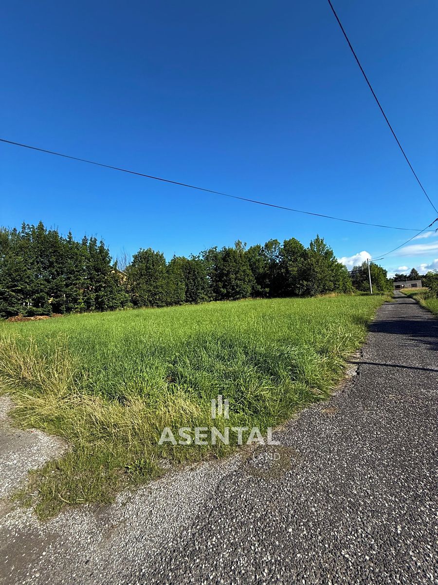 Prodej komerčního pozemku 1579 m²