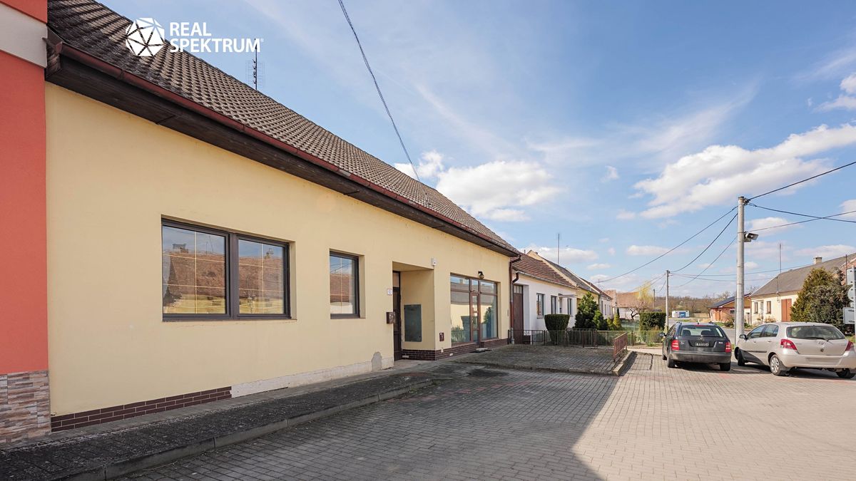 Prodej rodinného domu 170 m², pozemek 1120 m² – fotografie 3