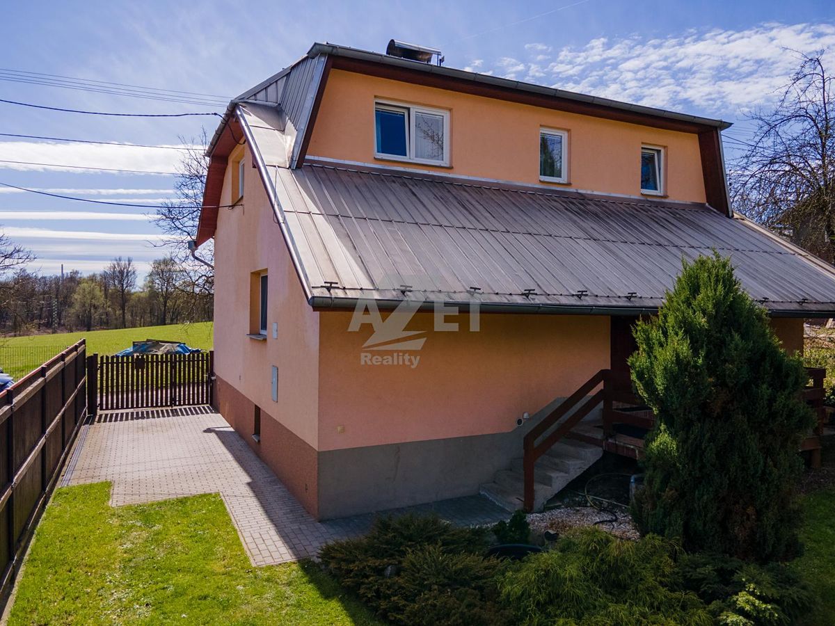 Prodej rodinného domu 150 m², pozemek 378 m² – fotografie 2