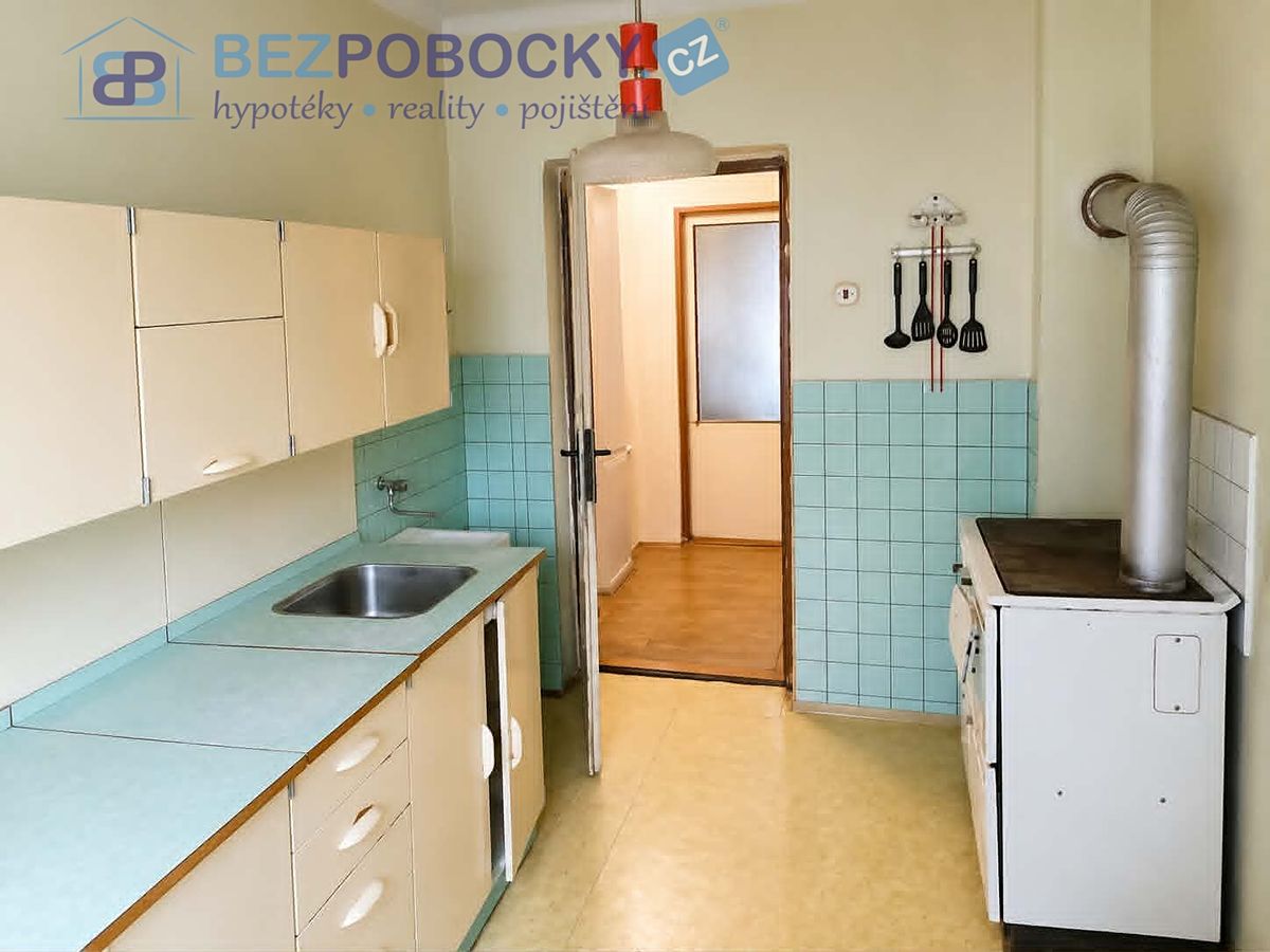 Prodej rodinného domu 120 m², pozemek 1438 m² – fotografie 3