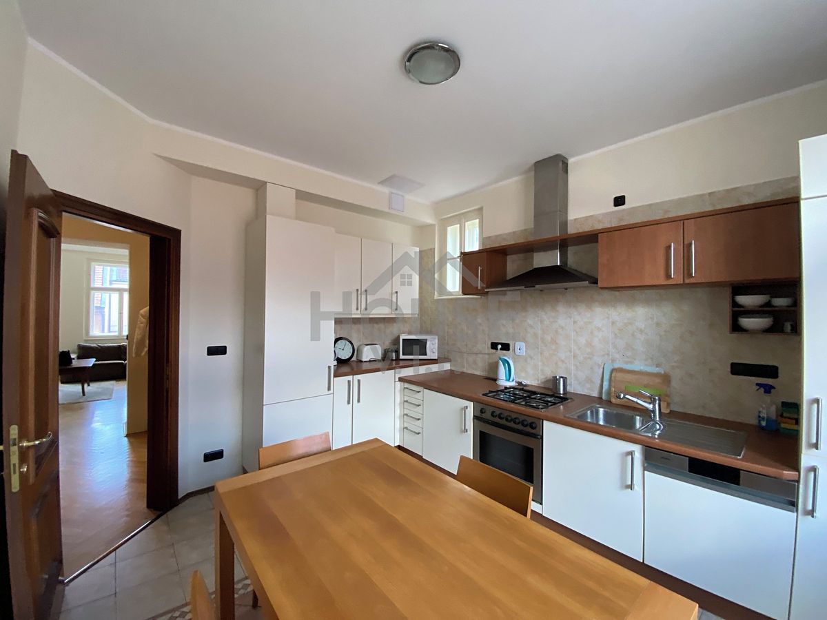 Pronájem bytu 3+1 89 m² – fotografie 3