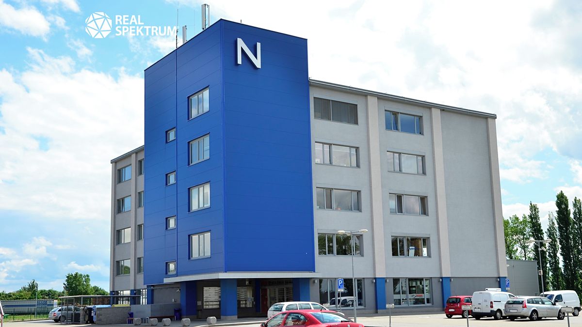 Pronájem kanceláře 85 m² – fotografie 3
