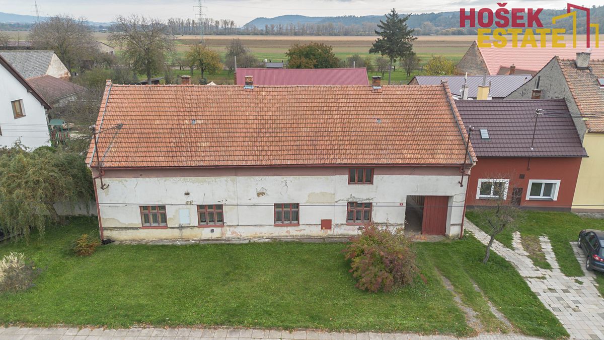 Prodej rodinného domu 177 m², pozemek 826 m² – fotografie 3