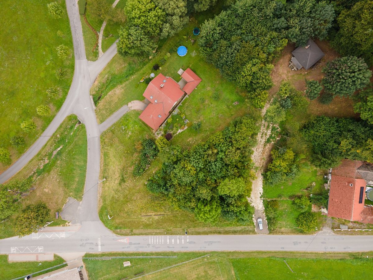 Prodej stavebního pozemku 1081 m² – fotografie 2