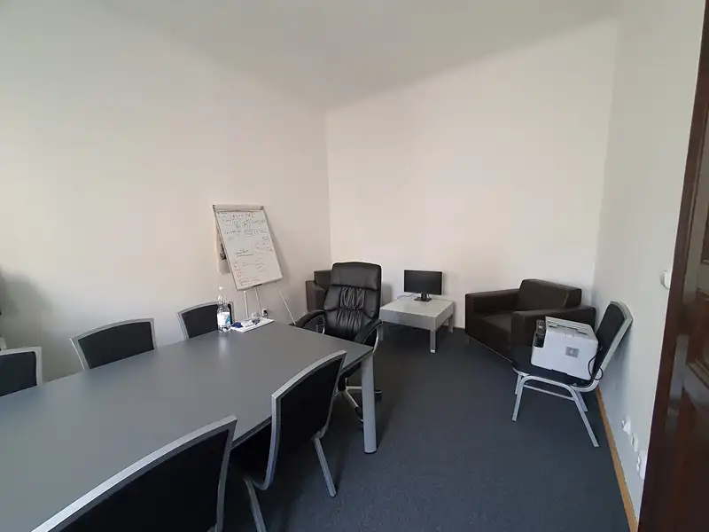Pronájem kanceláře 65 m², Praha – náhled fotky 3