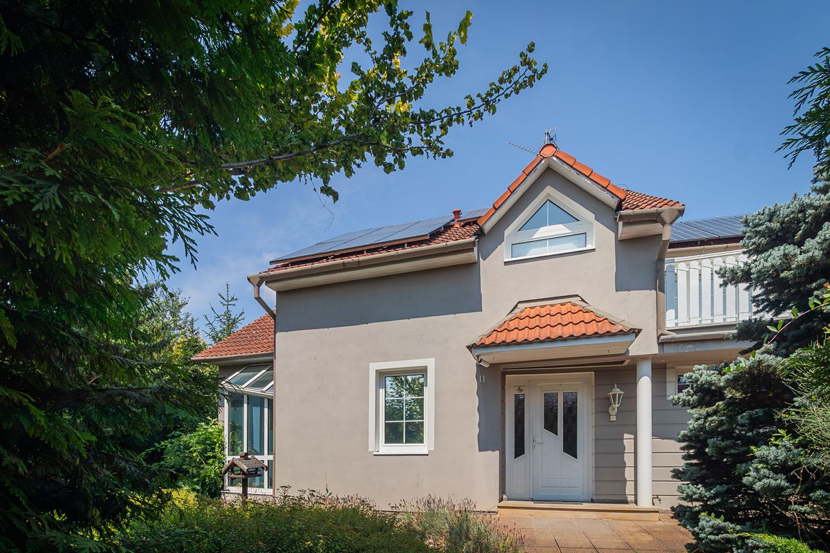 Prodej rodinného domu 185 m², pozemek 1475 m² – fotografie 2