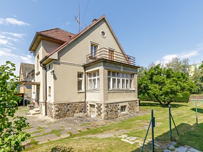 Prodej  rodinného domu 219 m², pozemek 1 597 m²