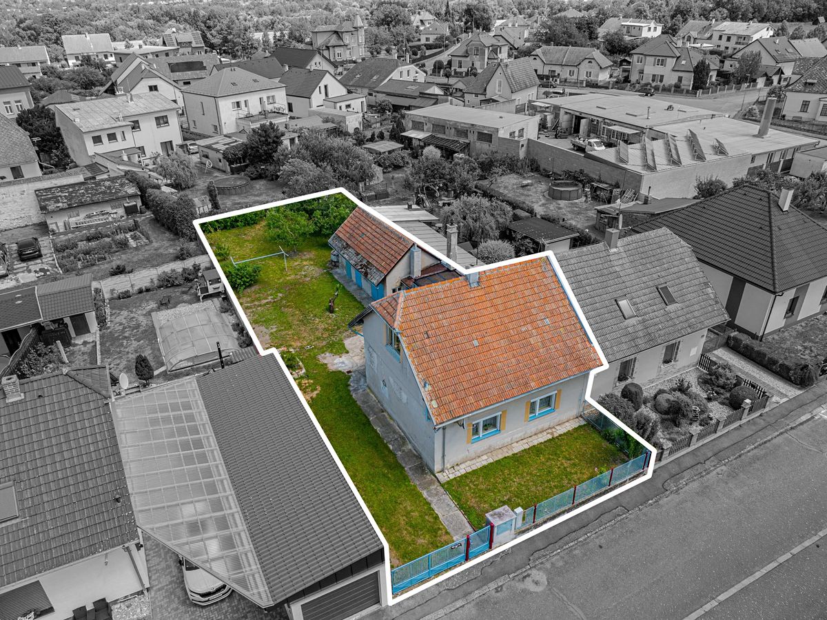 Prodej rodinného domu 75 m², pozemek 604 m² – fotografie 2