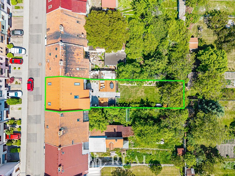 Prodej domu, 240 m² (1 z 43)