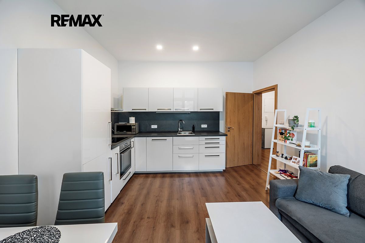 Pronájem bytu 2+kk 42 m²