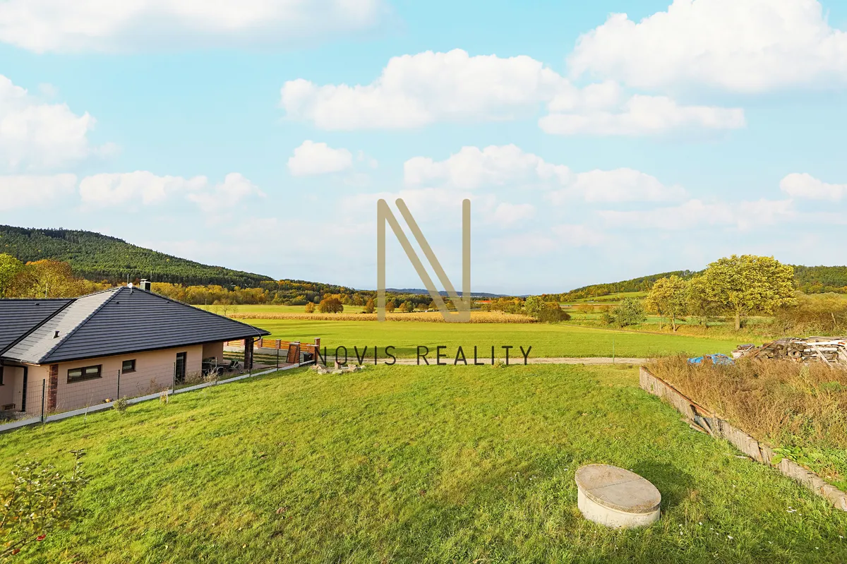 Prodej stavebního pozemku 698 m²