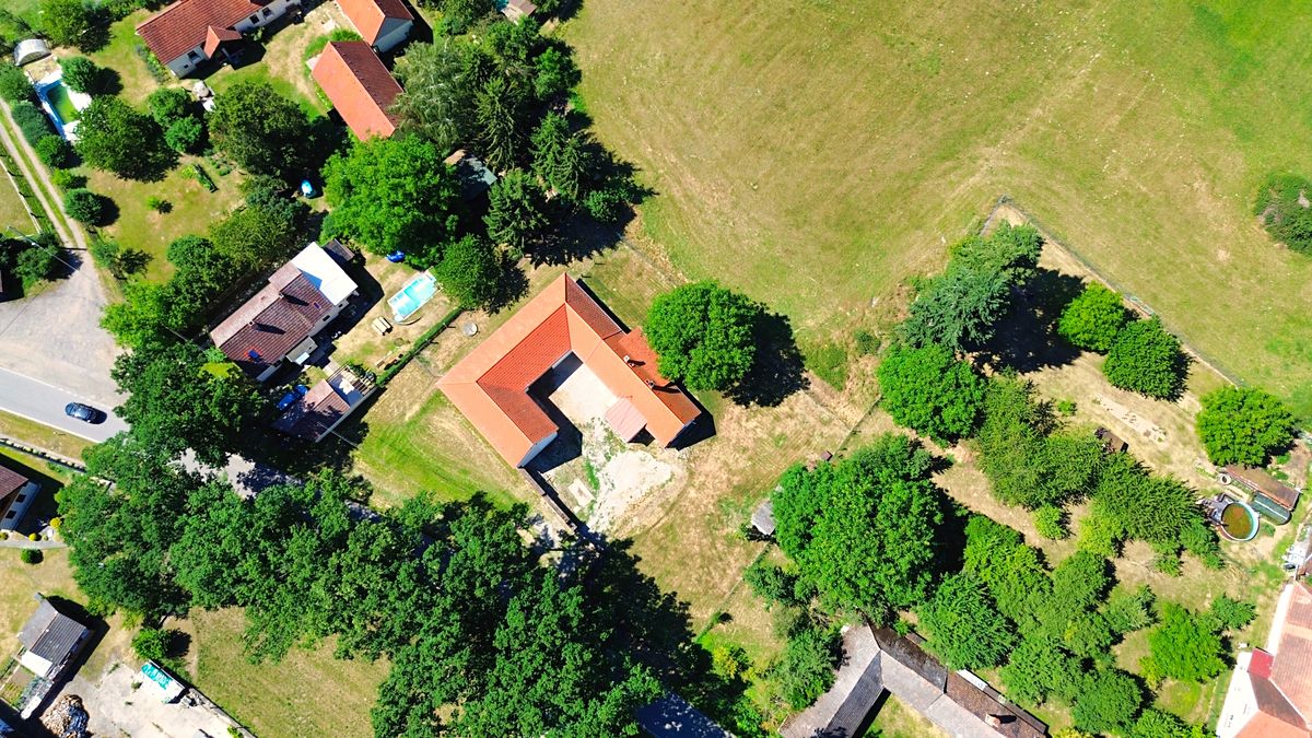 Prodej rodinného domu 100 m², pozemek 1985 m² – fotografie 5