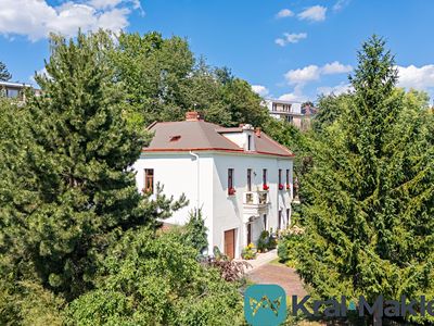 Prodej obchodního prostoru 242 m²