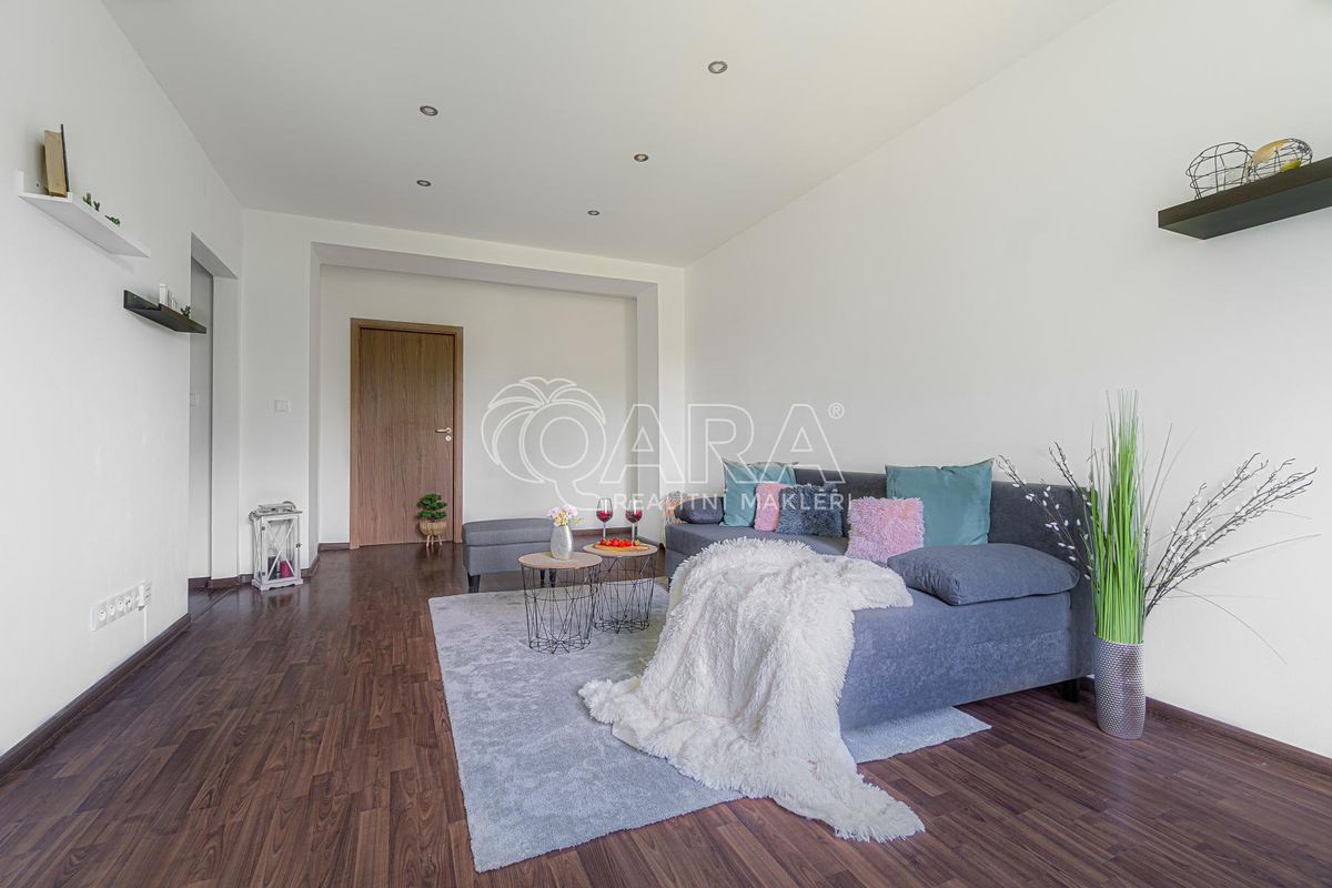 Pronájem bytu 2+kk 55 m² – fotografie 3