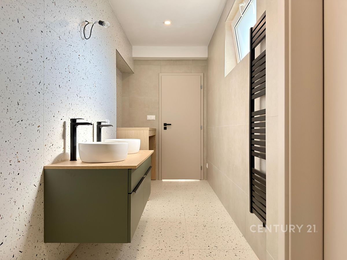 Prodej rodinného domu 135 m², pozemek 164 m² – fotografie 4