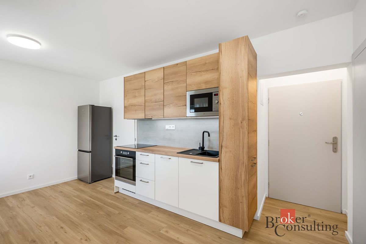 Pronájem bytu 2+kk 34 m²