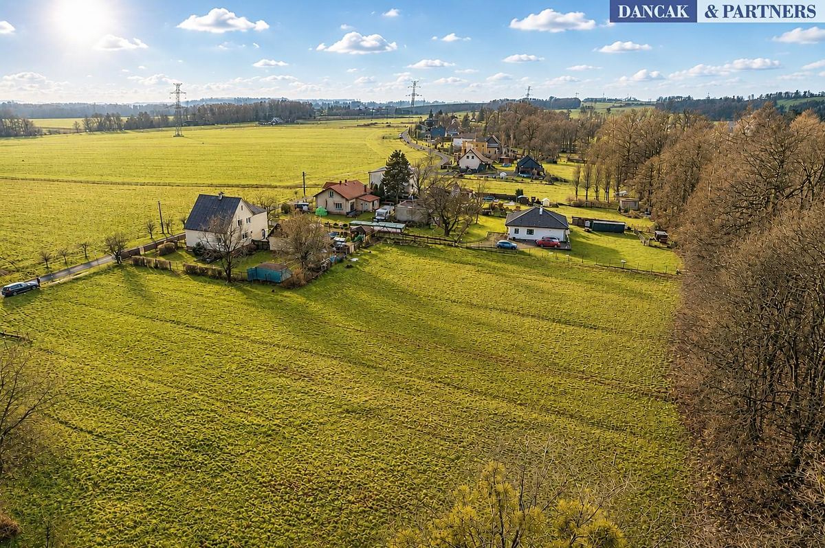 Prodej stavebního pozemku 2891 m² – fotografie 2