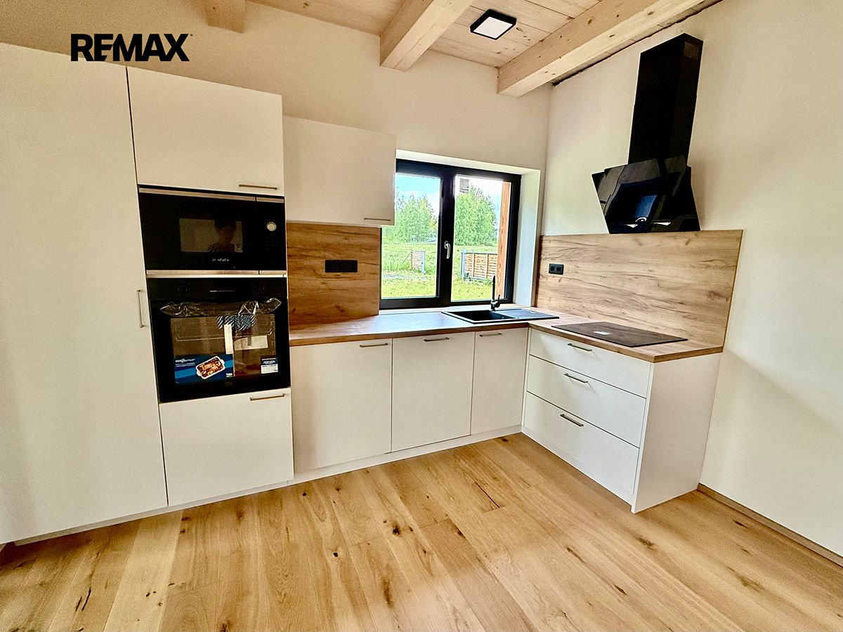 Prodej rodinného domu 93 m², pozemek 591 m² – fotografie 2