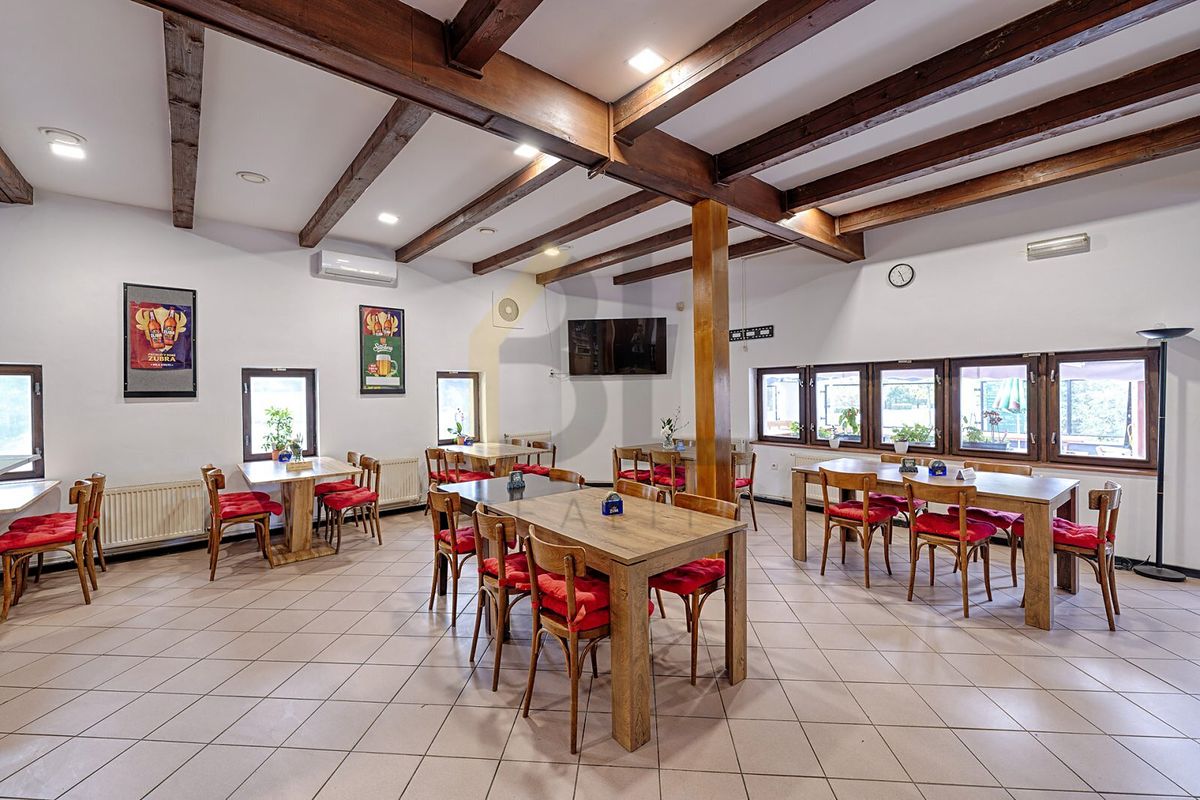 Prodej restaurace 299 m² – fotografie 2
