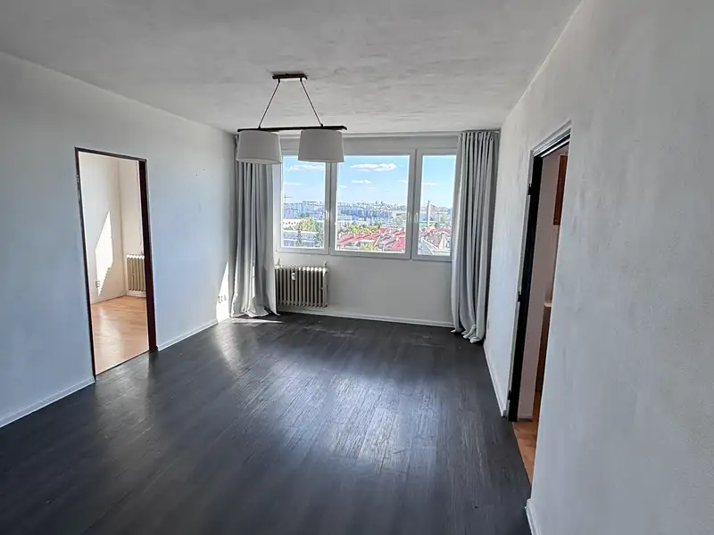 Prodej bytu 3+1 65 m², Praha – náhled fotky 1
