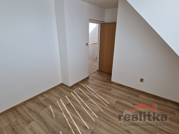 Pronájem domu, 140 m² (23 z 24)