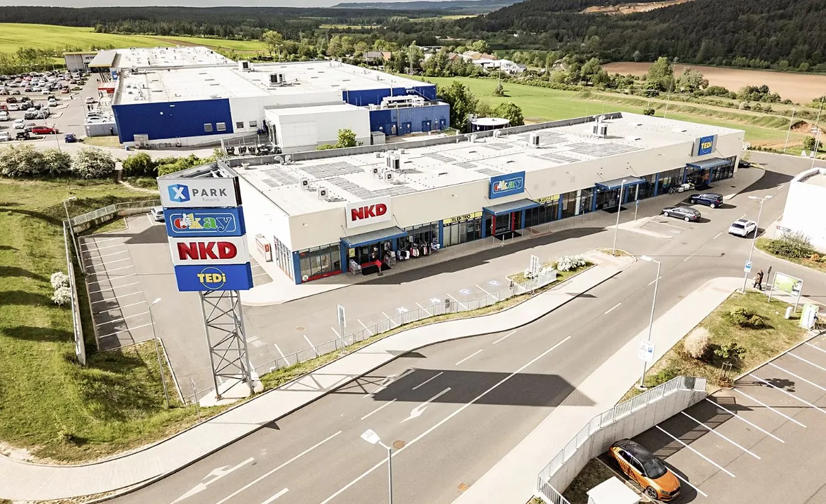 Pronájem obchodního prostoru 392 m²