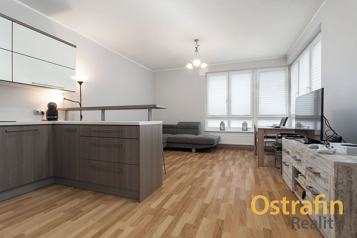 Pronájem bytu 4+kk 92 m²