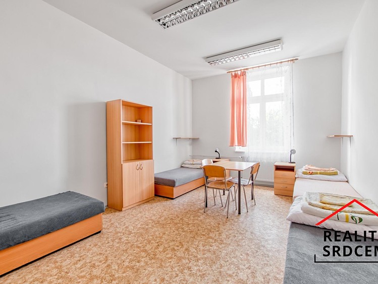 Комерційне приміщення на продаж, 1 267 м² (30 з 35)