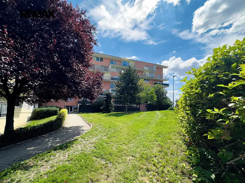 Prodej bytu 2+kk 64 m², Praha – náhled fotky 2