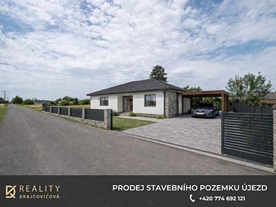 Prodej stavebního pozemku 885 m²