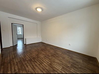 Квартира 2+1 в оренду, 52 м² (3 з 6)